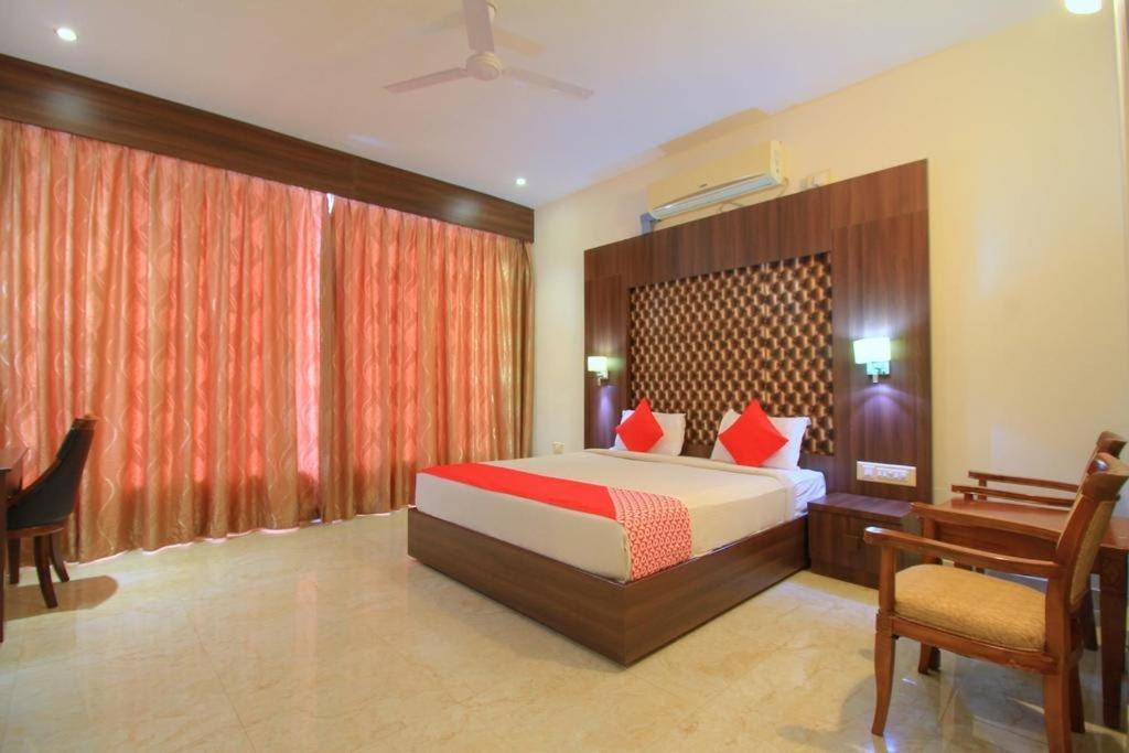 Grand Milestone Villa Mysore Bagian luar foto
