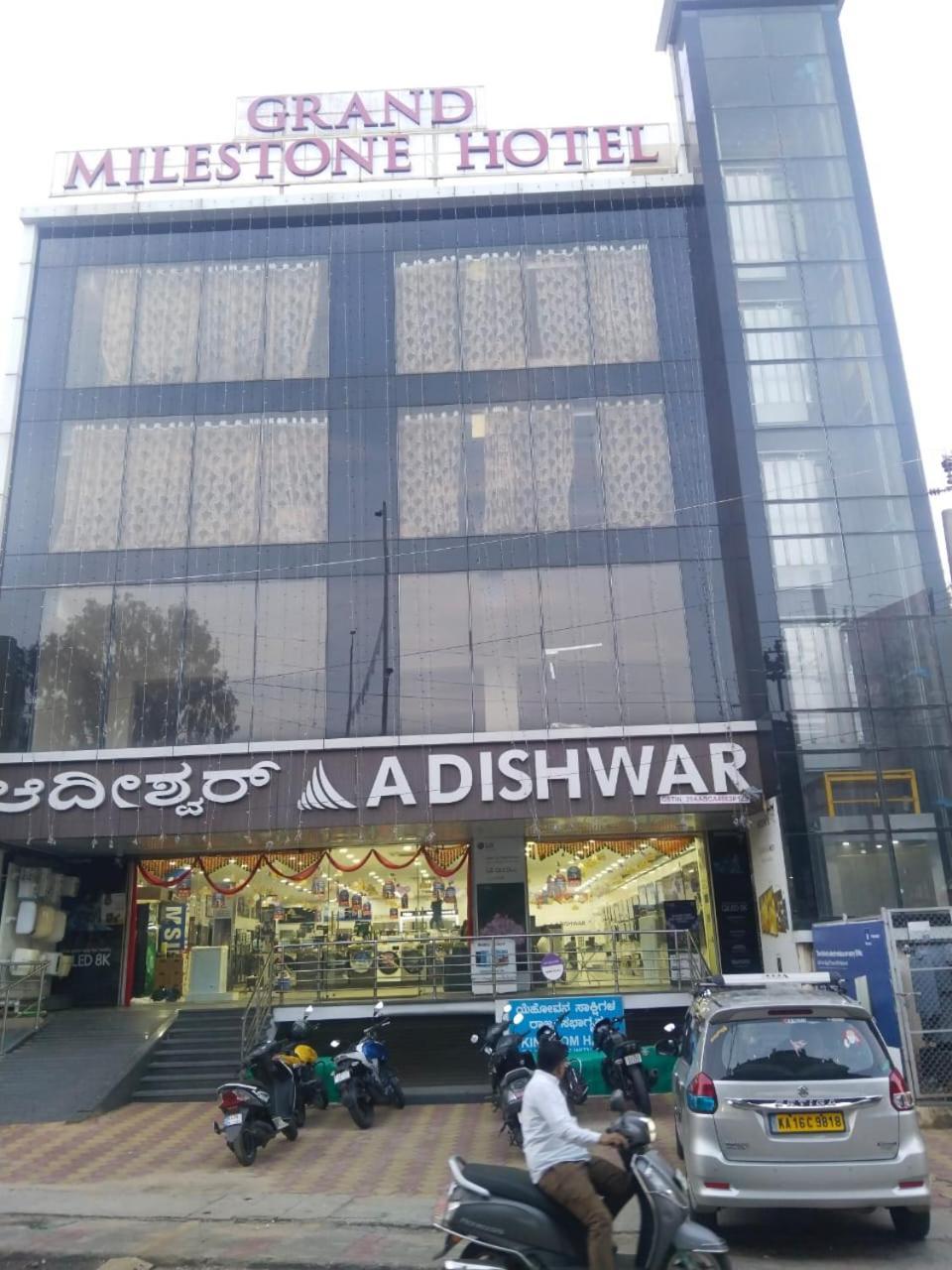 Grand Milestone Villa Mysore Bagian luar foto